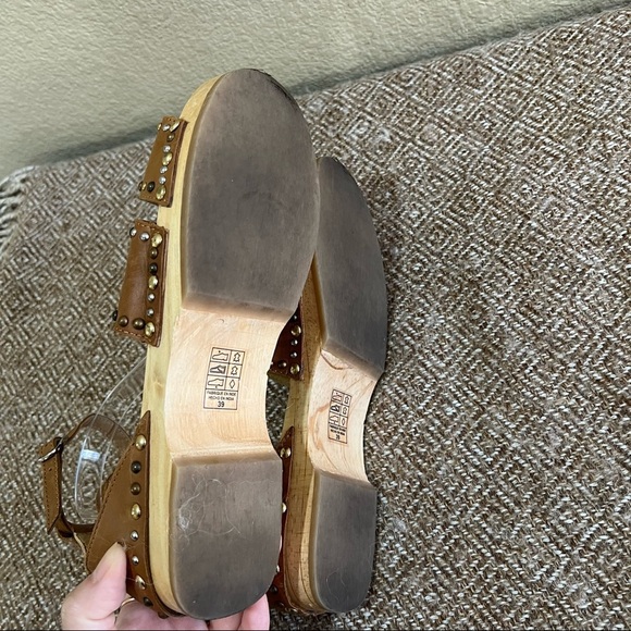 Free People North Shore Clog Tan Leather Strappy Stud Sandals Size 39 Boho EUC - Picture 9 of 9